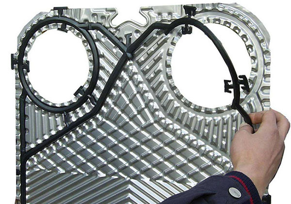 板式換熱器膠墊為什么會(huì )老化？該如何處理？