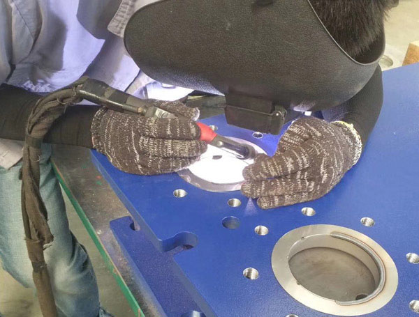 釬焊板式換熱器常見(jiàn)故障類(lèi)型有哪些？如何維修？